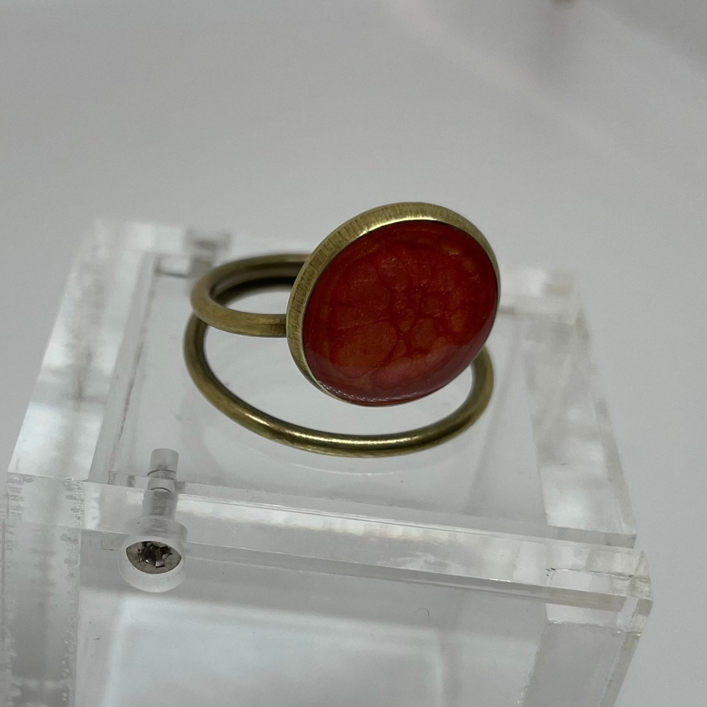 Anello a serpente 'doppio giro vassoio singolo' in bronzo, regolabile, dipinto e vetrificato a mano
