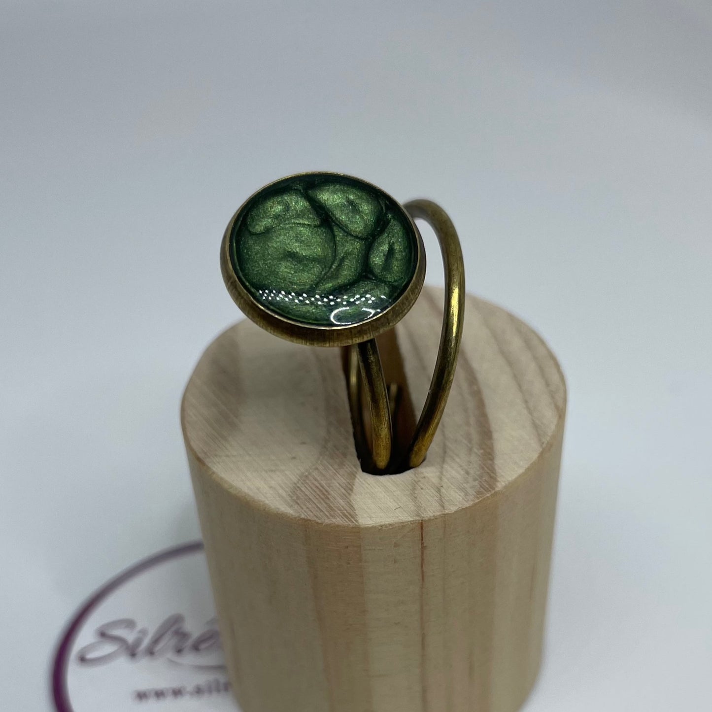 Anello a serpente 'doppio giro vassoio singolo' in bronzo, regolabile, dipinto e vetrificato a mano