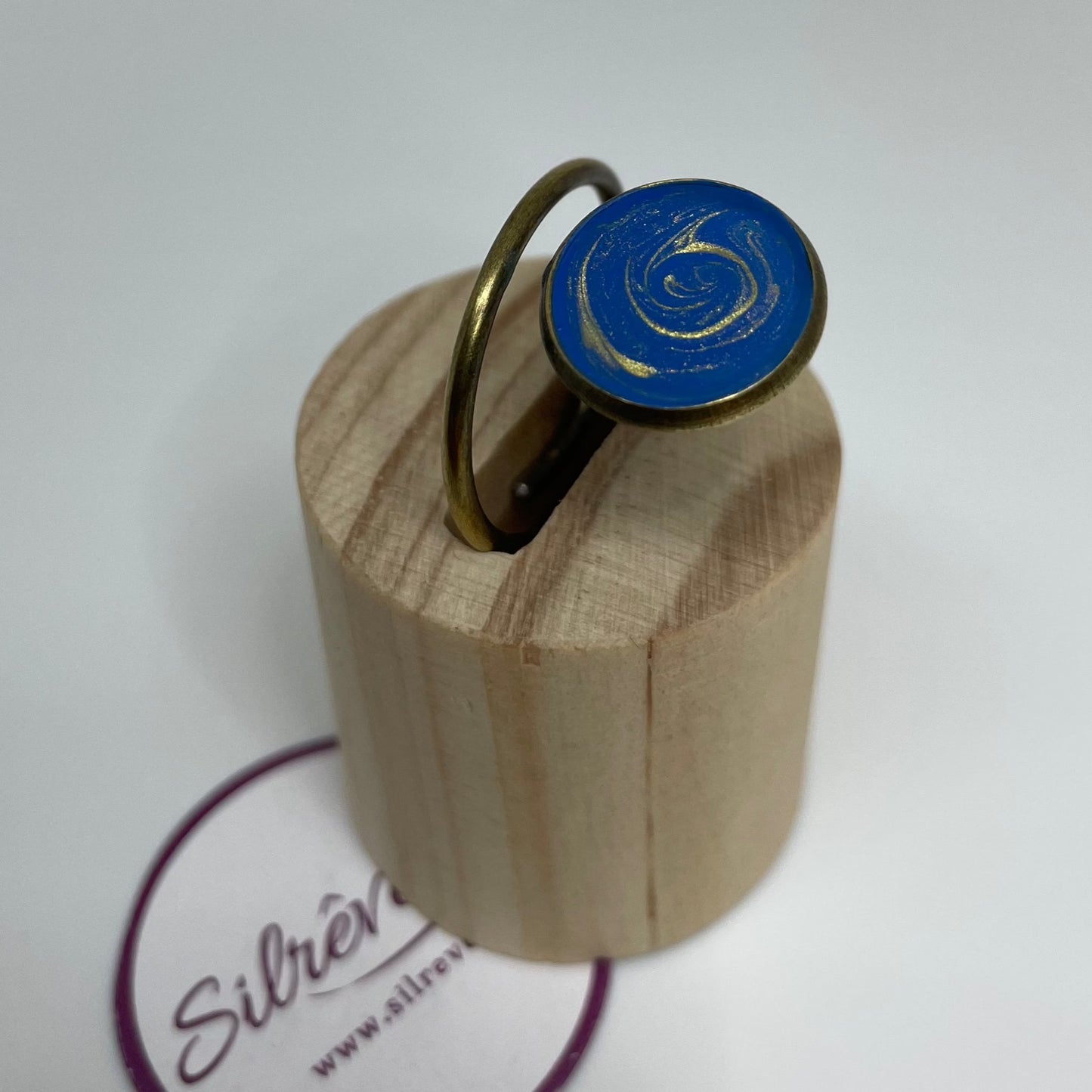 Anello a serpente 'doppio giro vassoio singolo' in bronzo, regolabile, dipinto e vetrificato a mano
