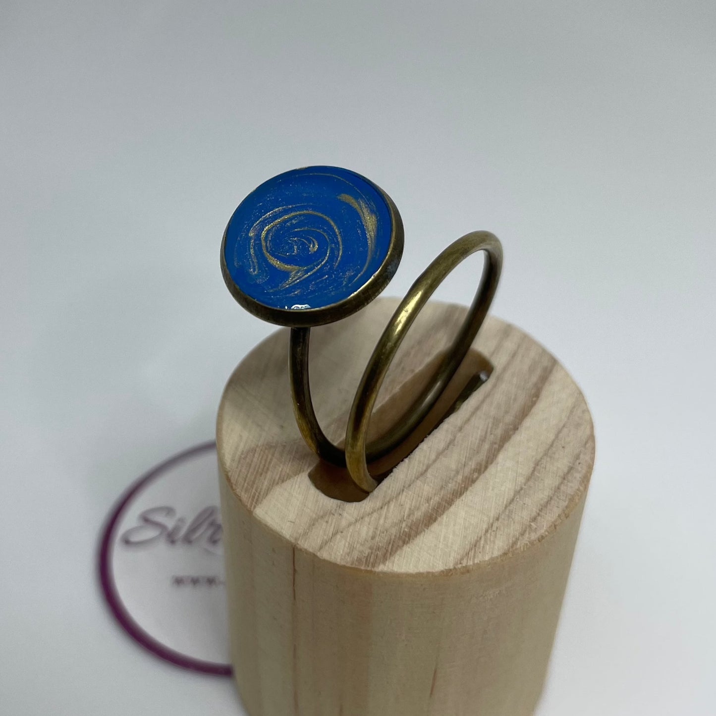 Anello a serpente 'doppio giro vassoio singolo' in bronzo, regolabile, dipinto e vetrificato a mano