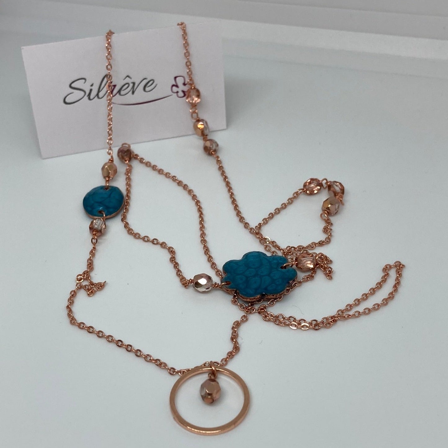 Collana in rame con inserti tondo e ovale dipinti e vetrificati a mano, impreziosita con cristalli