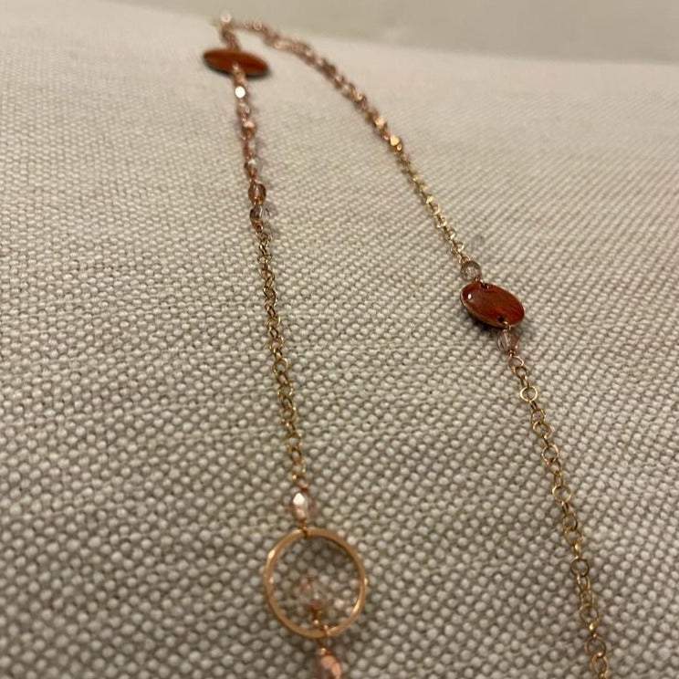 Collana in rame con inserti tondo e ovale dipinti e vetrificati a mano, impreziosita con cristalli