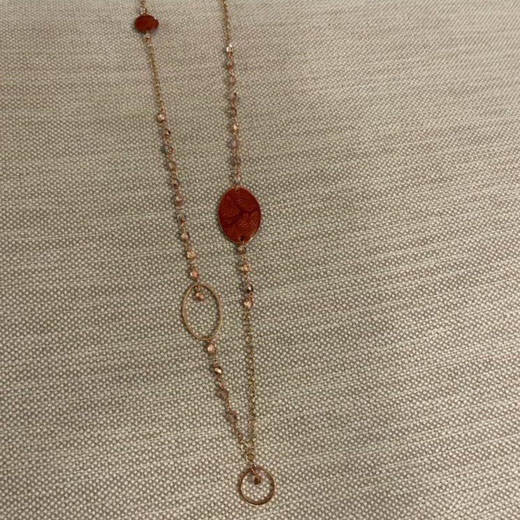 Collana in rame con inserti tondo e ovale dipinti e vetrificati a mano, impreziosita con cristalli