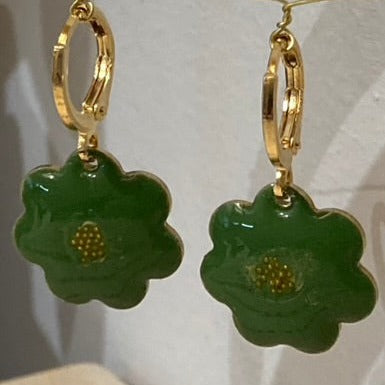 Orecchini pendenti in ottone, a fiore