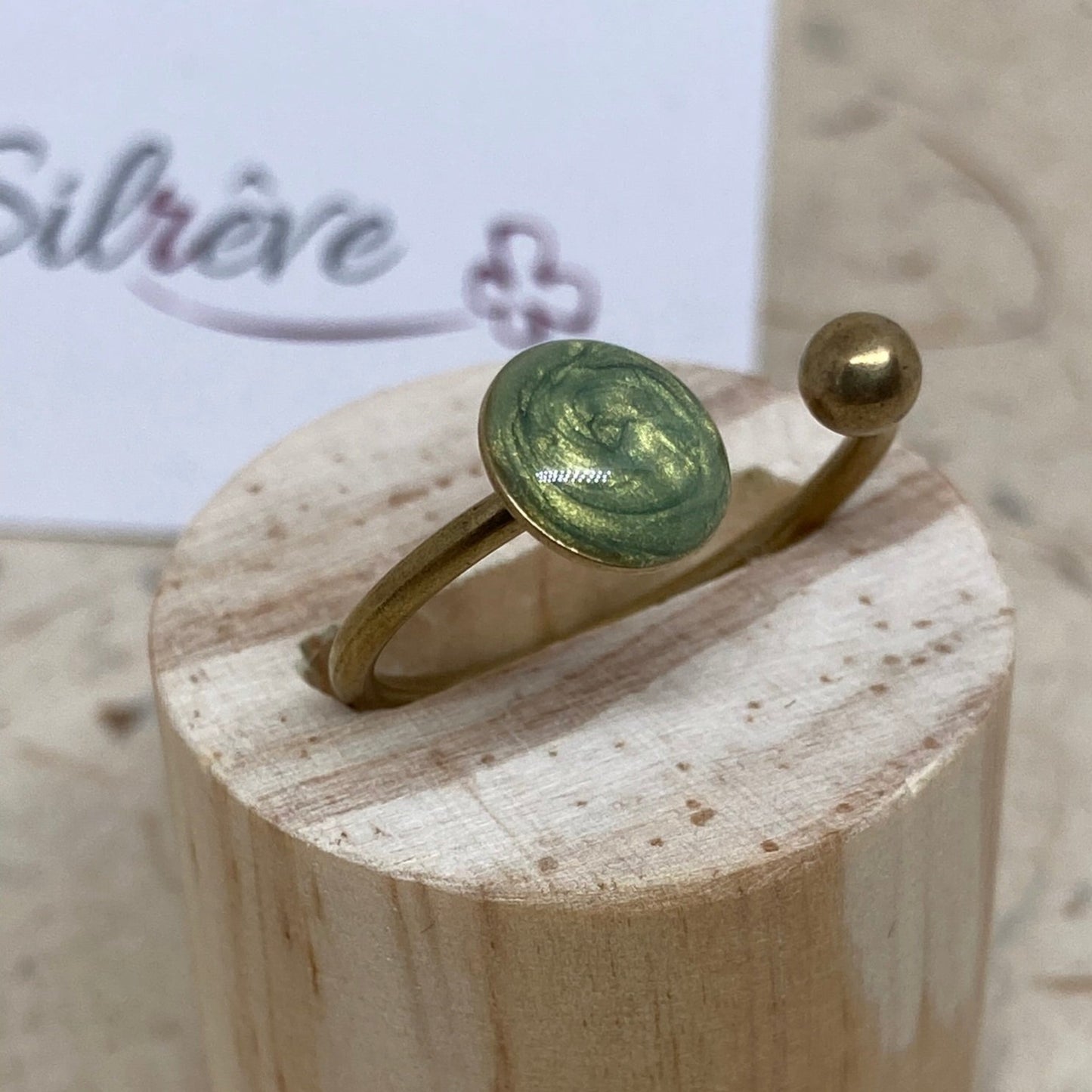 Anello aperto in bronzo