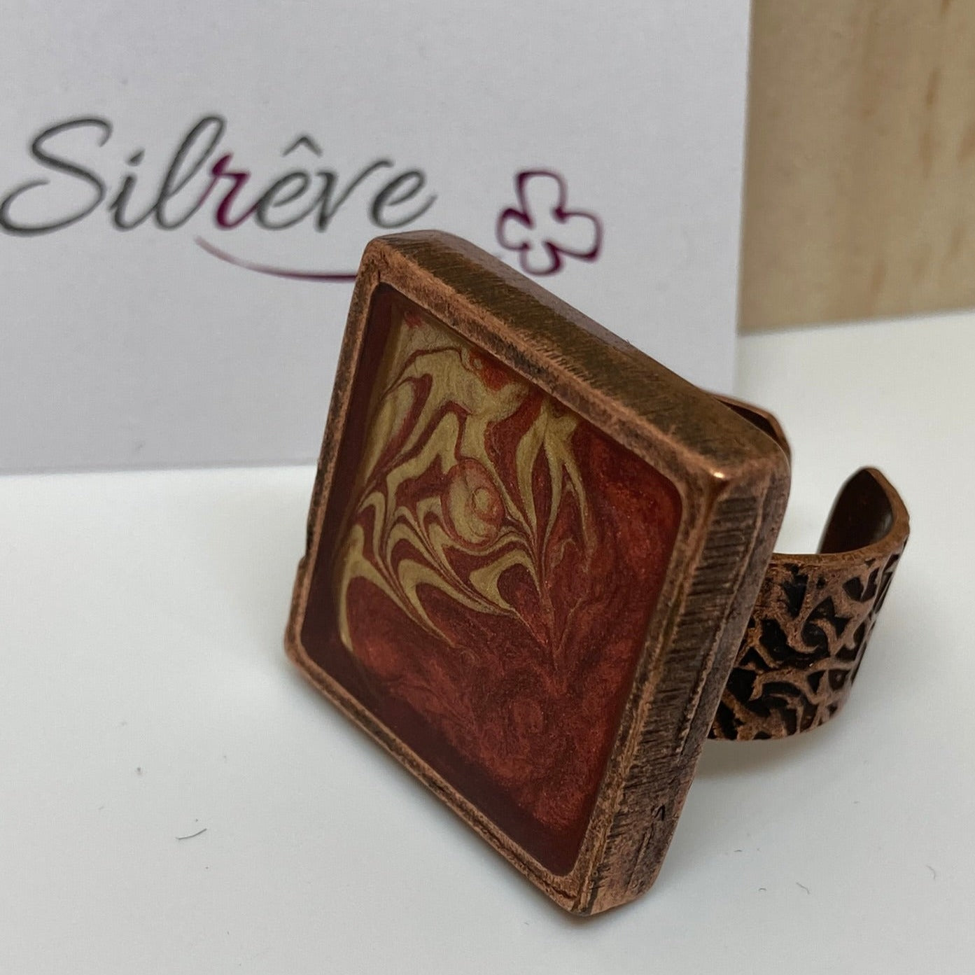 Anello quadrato in rame rosso 'Olio su tela'