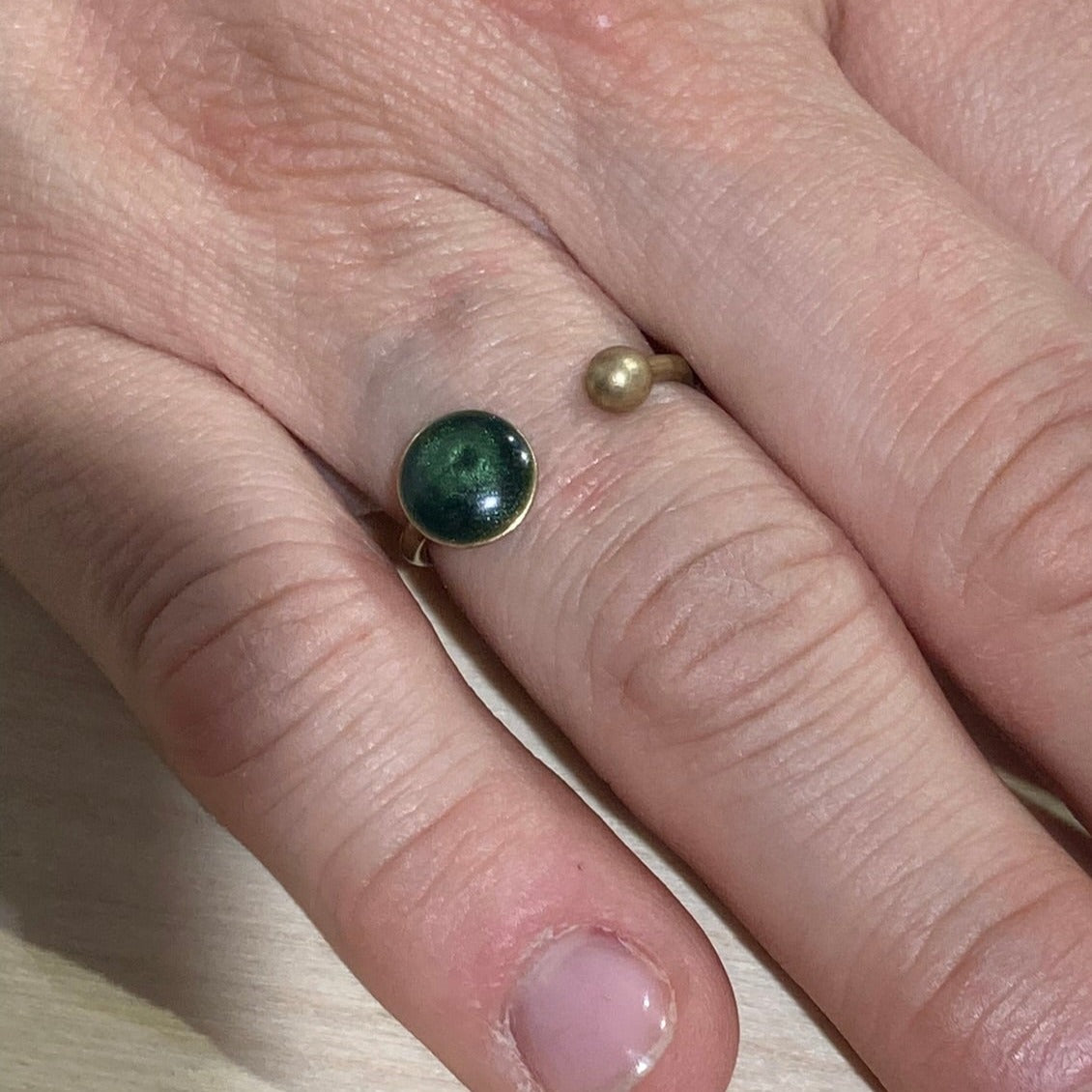 Anello aperto in bronzo
