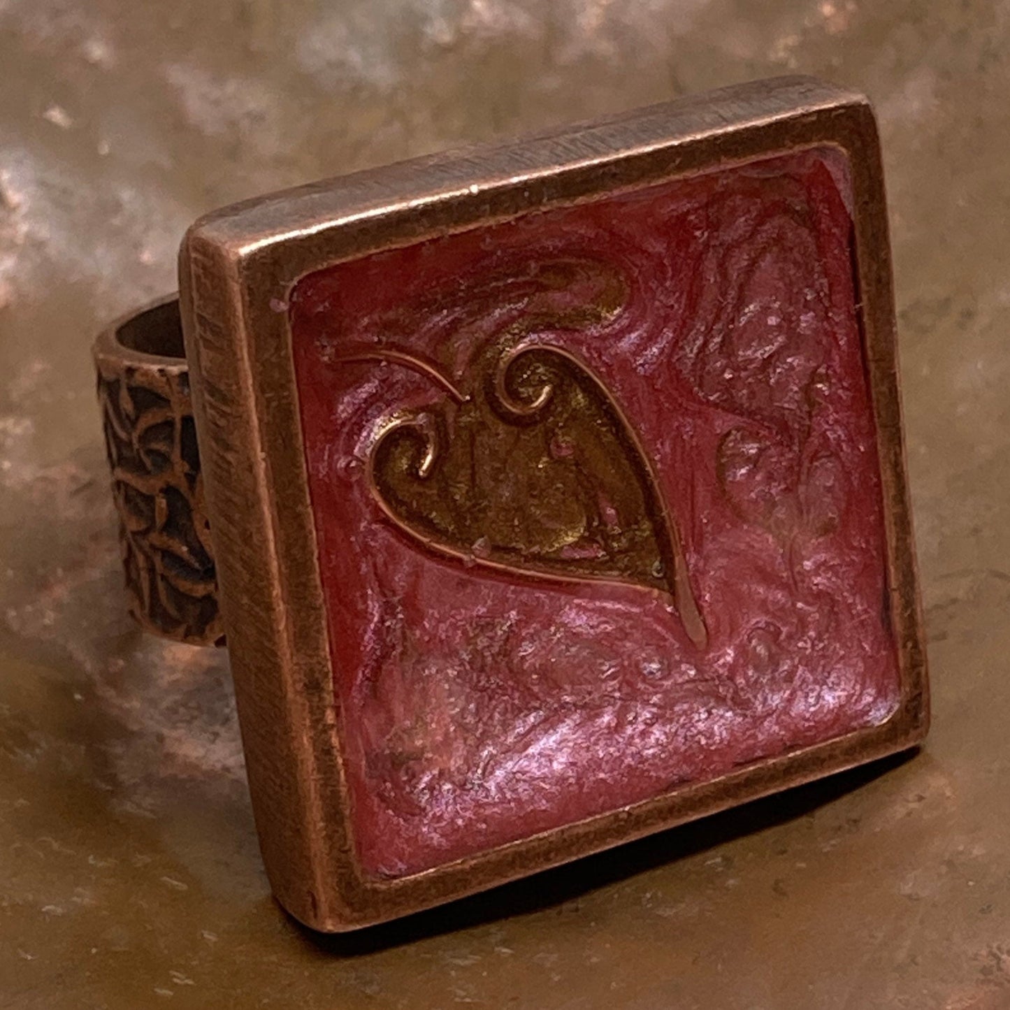 Anello quadrato in rame rosso 'Olio su tela'