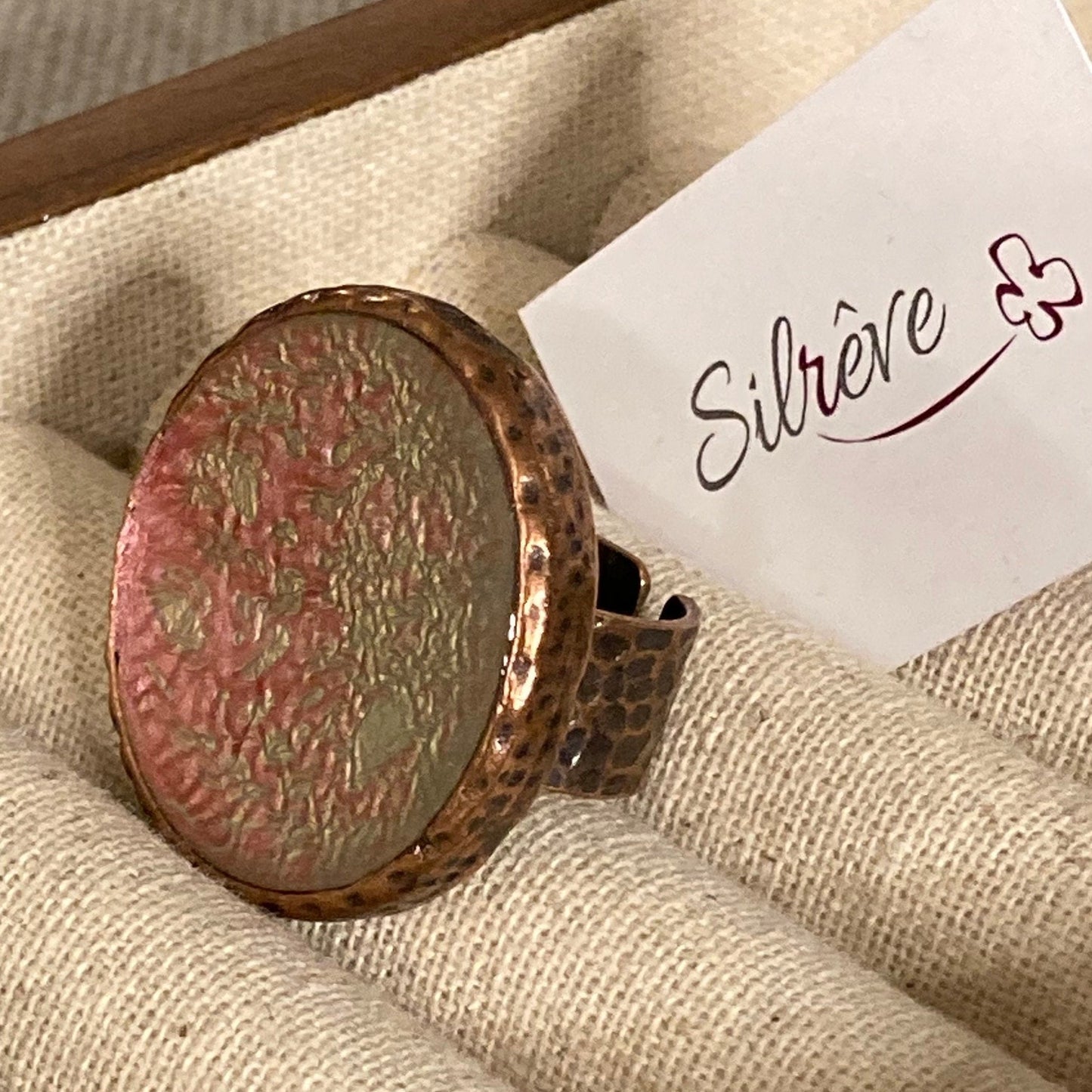 Anello tondo regolabile, in rame rosso