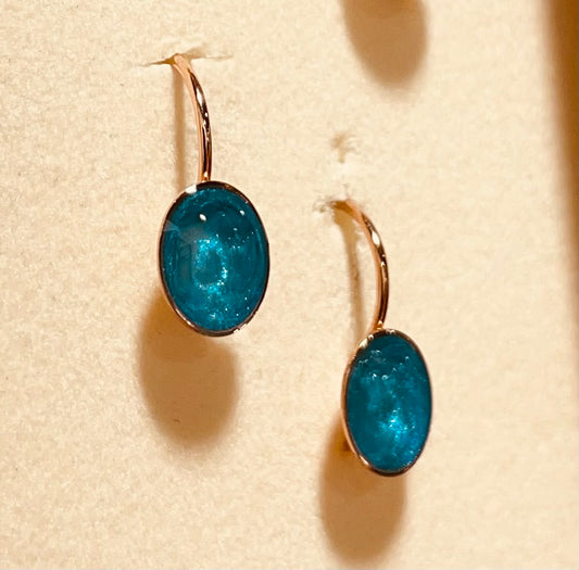 Orecchini in ottone rosato, dipinti amano.