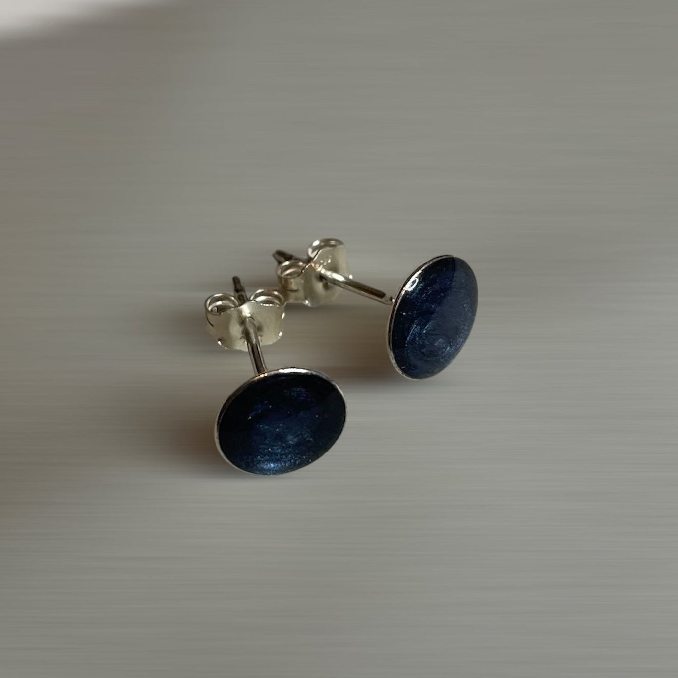 Orecchini lobo a bottoncino, in Ag. 925